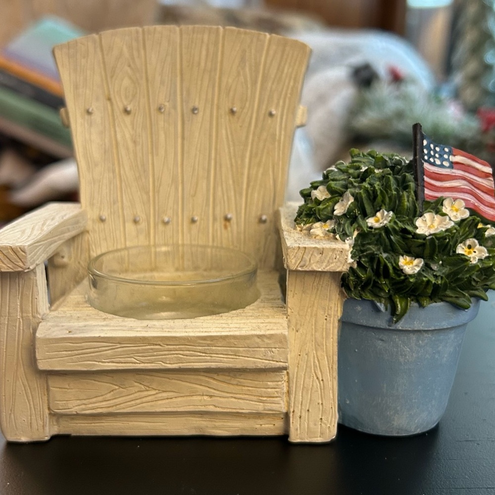 Yankee Candle Tea light holders (set of 2)Cream Adirondack Chair w/Blue Planter - Picture 3 of 6